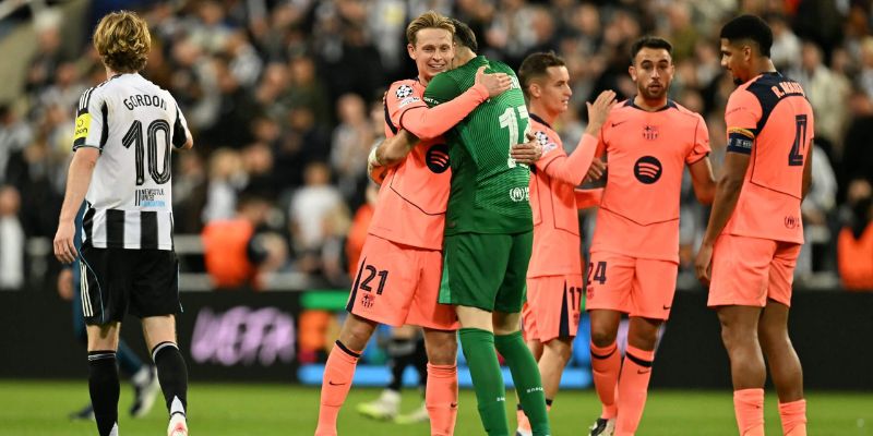 So sánh phong độ giữa Newcastle United vs Barcelona